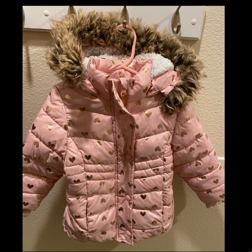 Members Mark Pink with Gold Hearts Faux Fur Hood Size 2T Like New